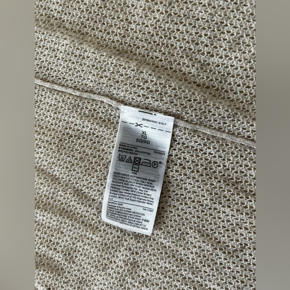 New Gap cardigan - Picture 4 of 5